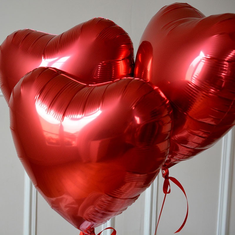 Ballon En Forme De Coeur Rouge Avec Le Chemin Photo stock - Image du  heureux, objet: 29250190