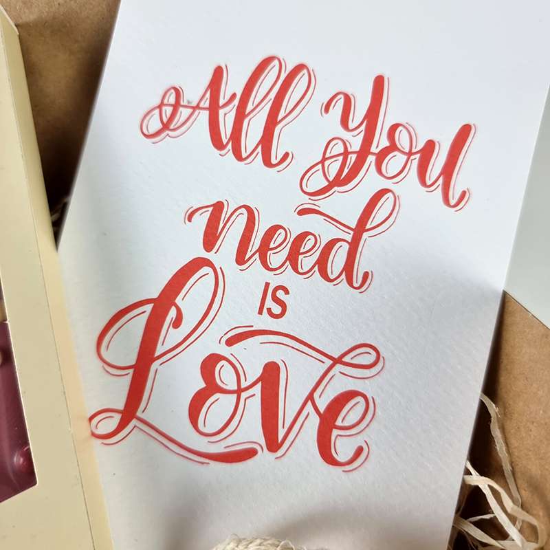 Box Surprise - All you need is love - CARTE