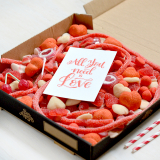 Box bonbons - All you need is love - The PopCase