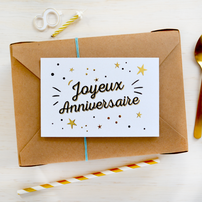 BOITE CADEAU JOYEUX ANNIVERSAIRE .