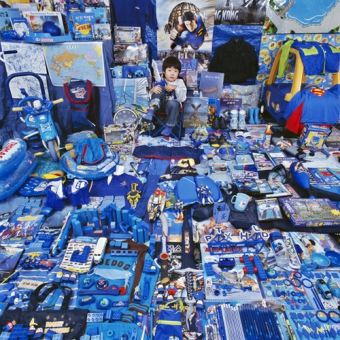 Seunghyuk and His Blue Things_m_Fotor
