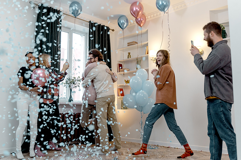 Canon à confettis bleu pour annonce sexe bébé gender reveal